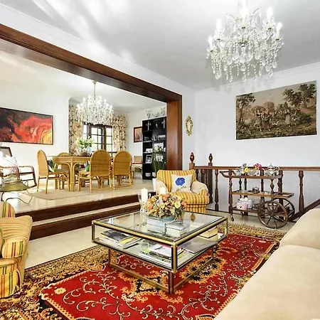 Вилла Casa Jardin Ideal Familias *