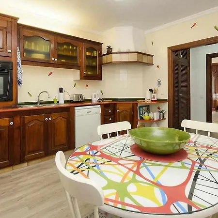 Casa Jardin Ideal Familias Вилла Арресифе