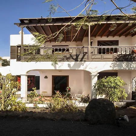 Вилла Casa Jardin Ideal Familias Арресифе